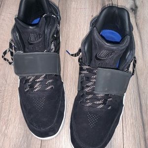 Nike Air Trainer size 13